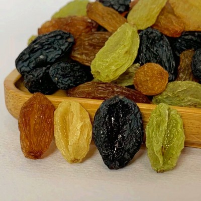 工厂代发批发四色葡萄干袋装散装无核商用配料新疆吐鲁番葡萄干图3