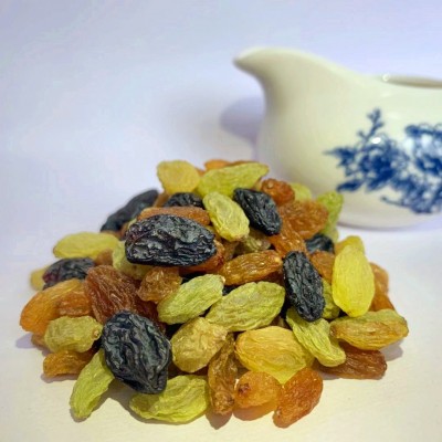 工厂代发批发四色葡萄干袋装散装无核商用配料新疆吐鲁番葡萄干图4
