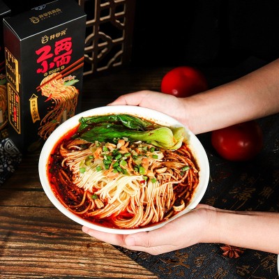 新品重庆小面麻辣待煮面条懒人速食早餐宵夜碱水面半干面盒装批发图4