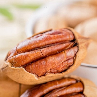 包邮三只动心松鼠 碧根果 代理坚果干果 炒货休闲零食食品长寿果图4