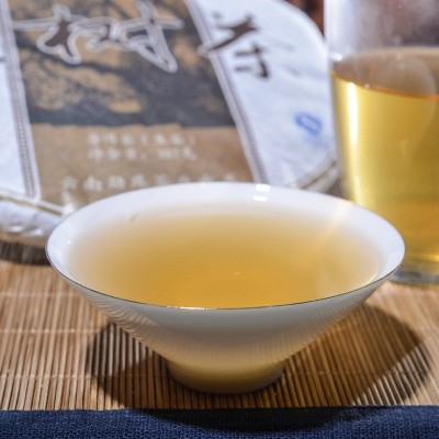 普洱茶生茶饼茶 勐库老树茶普洱生茶饼357g 生饼茶 普洱生茶饼图3