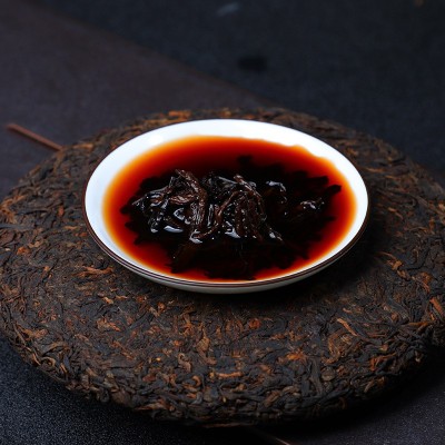 勐库华益茶厂2018年无界古树普洱茶熟茶饼春茶叶批发357g图4