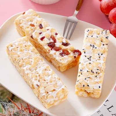 现货奶盖沙琪玛 水果奶盖坚果沙琪玛 网红休闲办公室零食图2