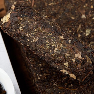 荷香金茯安化黑茶也手筑金花茯砖茶金花黑茶决明子陈年黑茶2斤装图3