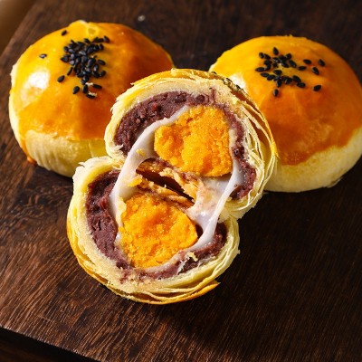 蛋黄酥月饼休闲零食批发雪媚娘麻薯蛋黄酥办公室零食点心甜品小吃