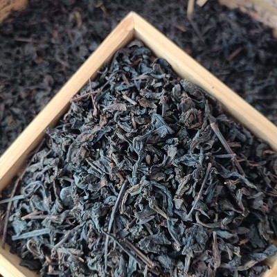 梧州原种六堡茶农家古法六堡茶醇香七年顺滑散装茶叶批发现货图5