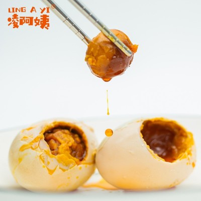 凌阿姨广西特产北部湾特产烤海鸭蛋流油咸鸭蛋厂家批发100枚装图4