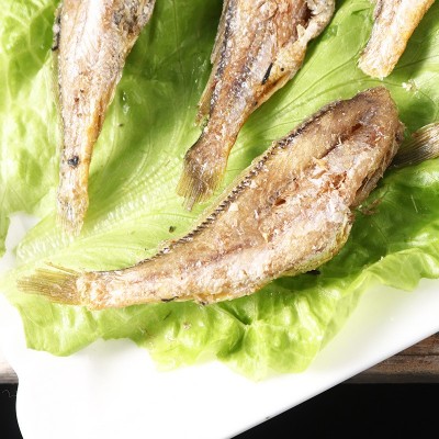 厂家黄鱼酥炭烤香酥小黄鱼干开袋即食零食海鲜干货酥脆小鱼干图4
