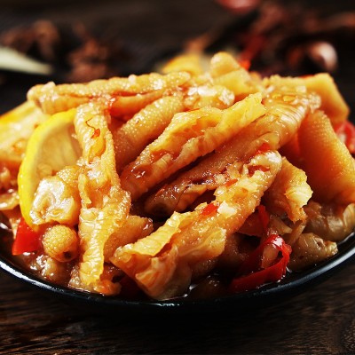 酸辣无骨鸡爪网红即食酸辣柠檬罐装麻辣味零食蒜香脱骨凤爪爆款