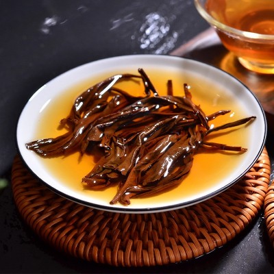 批发2020年春茶 云南松针滇红茶500g散装滇红 金芽红茶图2