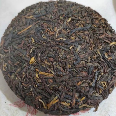 批发 茶叶云南 红茶 凤庆滇红茶 红茶小饼100g老树古茶 春茶饼茶图3