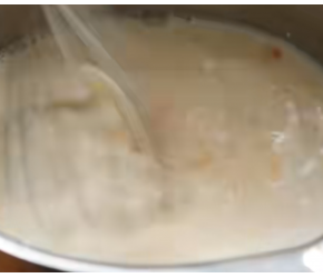 家里有牛奶鸡蛋，试试这样做，简单一做，瞬间变高档甜品，馋人！