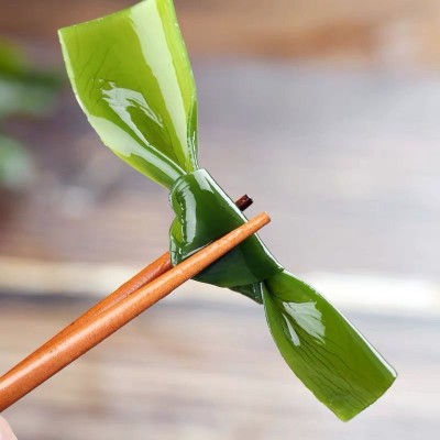 新鲜特厚嫩绿海带结2/5斤整箱盐渍海带中小扣火锅串商用食材批发图3