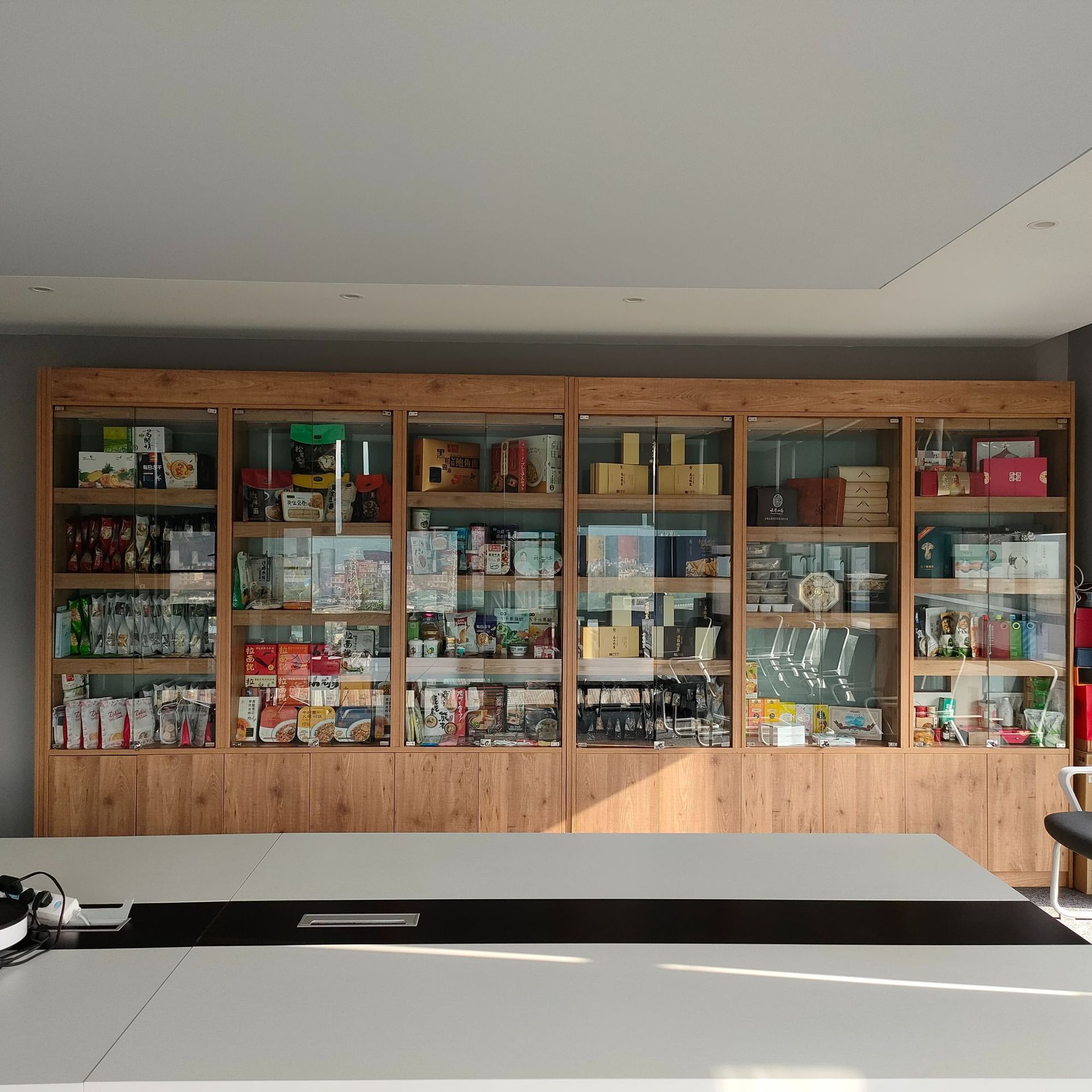 OEM新品测试展示区.jpg