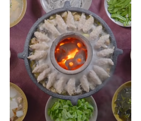 《沸腾吧火锅》多款好吃的火锅，你中意哪一种呢？看得我都饿了！