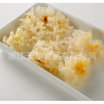 源头厂家供应椴木银耳 批发原木白木耳 食用菌特产图5