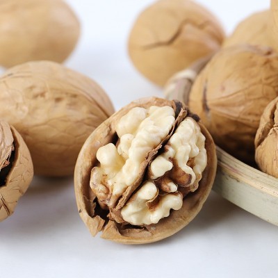 代发纸皮核桃新疆特产一级185核桃零食熬粥煲汤薄皮核桃图2