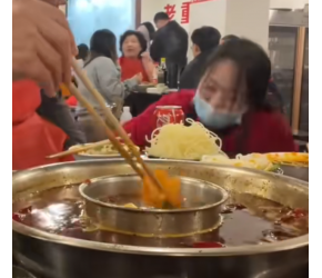 我跟火锅没仇，多半年来第一次吃，不是不爱吃，只怕太好吃停不下