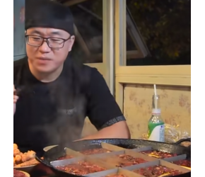 挑战重庆特辣老火锅，环境一般口味霸道，锅底辣过瘾，本地人都爱