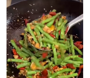 干煸豆角到底用不用油炸？大厨教你正确做法，比饭店做的还好吃