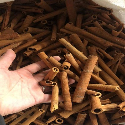 广西肉心桂皮卤肉香料大料肉桂通咖啡调酒烟仔桂香薰扩香桂皮批发图3