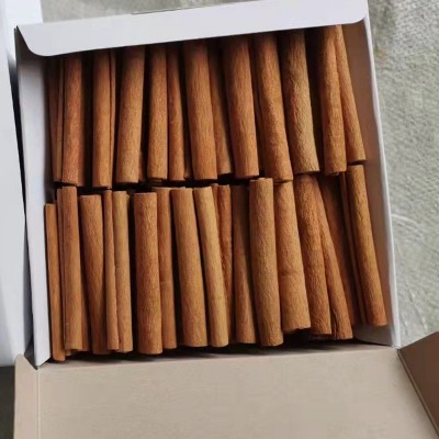 广西肉心桂皮卤肉香料大料肉桂通咖啡调酒烟仔桂香薰扩香桂皮批发
