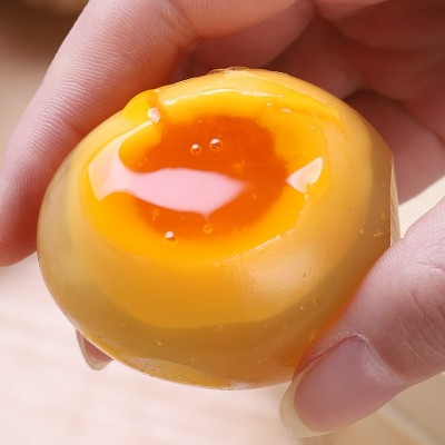 鸡蛋皮蛋松花变蛋松花蛋无铅正宗6枚60-70g新鲜即食溏心皮蛋批发图3