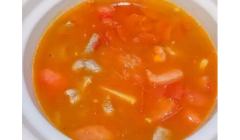 番茄牛腩包菜汤