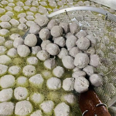 潮汕手打牛肉丸牛筋丸正宗火锅食材麻辣烫烧烤关东煮商用厂家批发