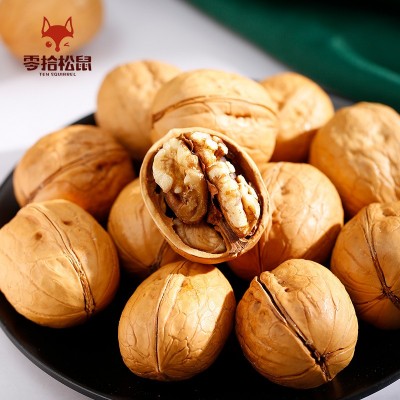 美味坚果薄壳草本味纸皮核桃165g袋装新疆烤核桃厂家一件代发坚果图2