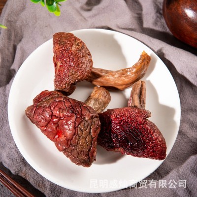 批发云南产地红菇月子标菇红魔菇散装500克产地一手货源一件代发图4