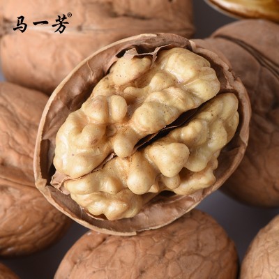 新疆特产纸皮核桃 批发代发185薄皮核桃500g手捏薄壳纸皮生核桃图5