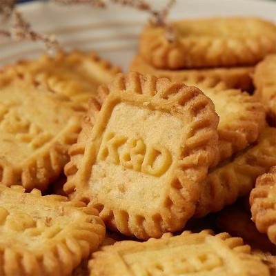 小方块饼干生椰拿铁榛香燕麦海盐芝士厚乳手工小饼干咖啡伴侣茶点图4