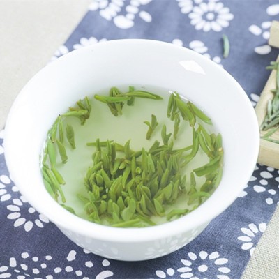 2023新茶头采开化龙顶茶精选明前茶500g鲜爽回甘茶叶产地绿茶批发图2