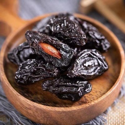 代发新疆西梅干自然风干晾晒无加工果干果脯新疆特产大西梅干批发