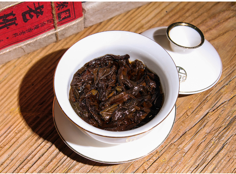 老班章古树熟茶砖250g_31.jpg