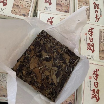 2018年福鼎白茶方片寿眉饼茶福建高山茶叶老白茶紧压方砖茶100g图5