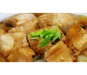 天冷我家最爱吃的蔬菜豆腐煲，比火锅好吃，味道丰富又营养
