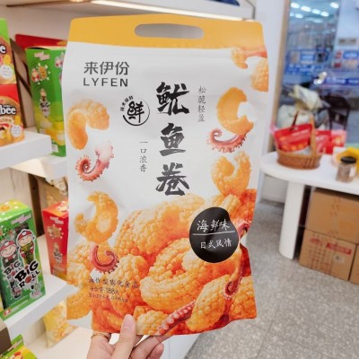 来伊份鱿鱼卷虾条膨化食品办公室休闲大袋网红休闲零食礼包
