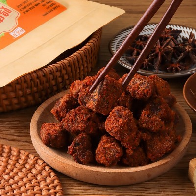 高蛋白风干鸡胸肉粒鸡肉粒批发健身代餐鸡胸肉干零食罐装鸡肉粒图4