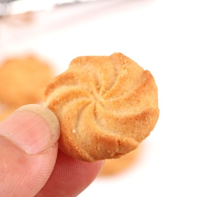 女生女孩休闲办公食品饼干零食送女朋友礼物 400g /盒奶香小曲奇图5
