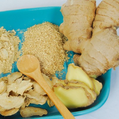 厂家供应烘干姜粒 脱水姜粒16-40目 食品级云南生姜粒 山东干姜粒图2