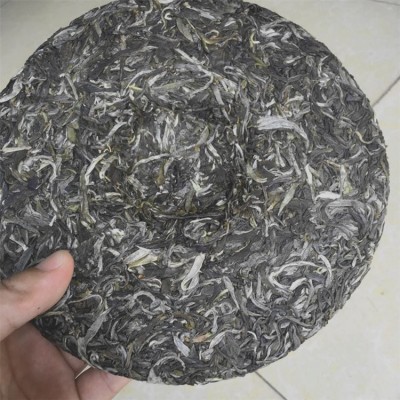 滇翠_云南老班章小树茶_普洱茶古树料_大叶种晒青茶_茶厂批发价格图4