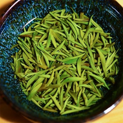 新茶叶明前高山云雾 炒青春茶 日照充足 浓香散装茶怡品图2