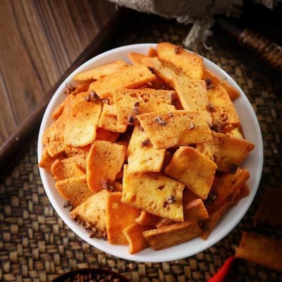椒香干膜片麻辣酥烤馍片批发 祥酥舒网红手工花椒膜片追剧零食整