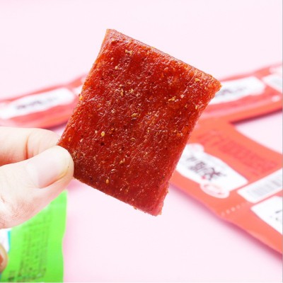 卫龙12g亲嘴烧辣条麻辣面筋素食小卖部零食休闲学生零食批发图2