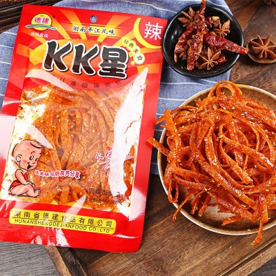 德建辣条68g系列KK星香胞胎麻辣条薄辣片素羊排网红素食面筋辣条图4
