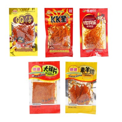 德建18g系列辣条KK星QQ仔吃得乐辣条辣嘴面素羊排大辣片休闲零食图5