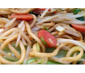 饭店一天卖300份炒面做法，不坨不粘锅，鲜香好吃又解馋