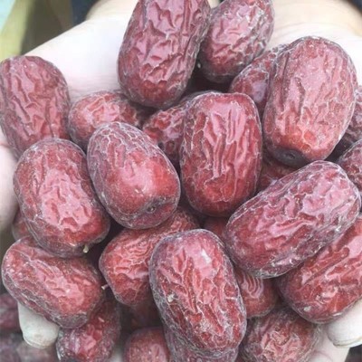加工定制新疆若羌灰枣农家未洗自然吊干枣新疆大红枣自然吊干灰枣图4